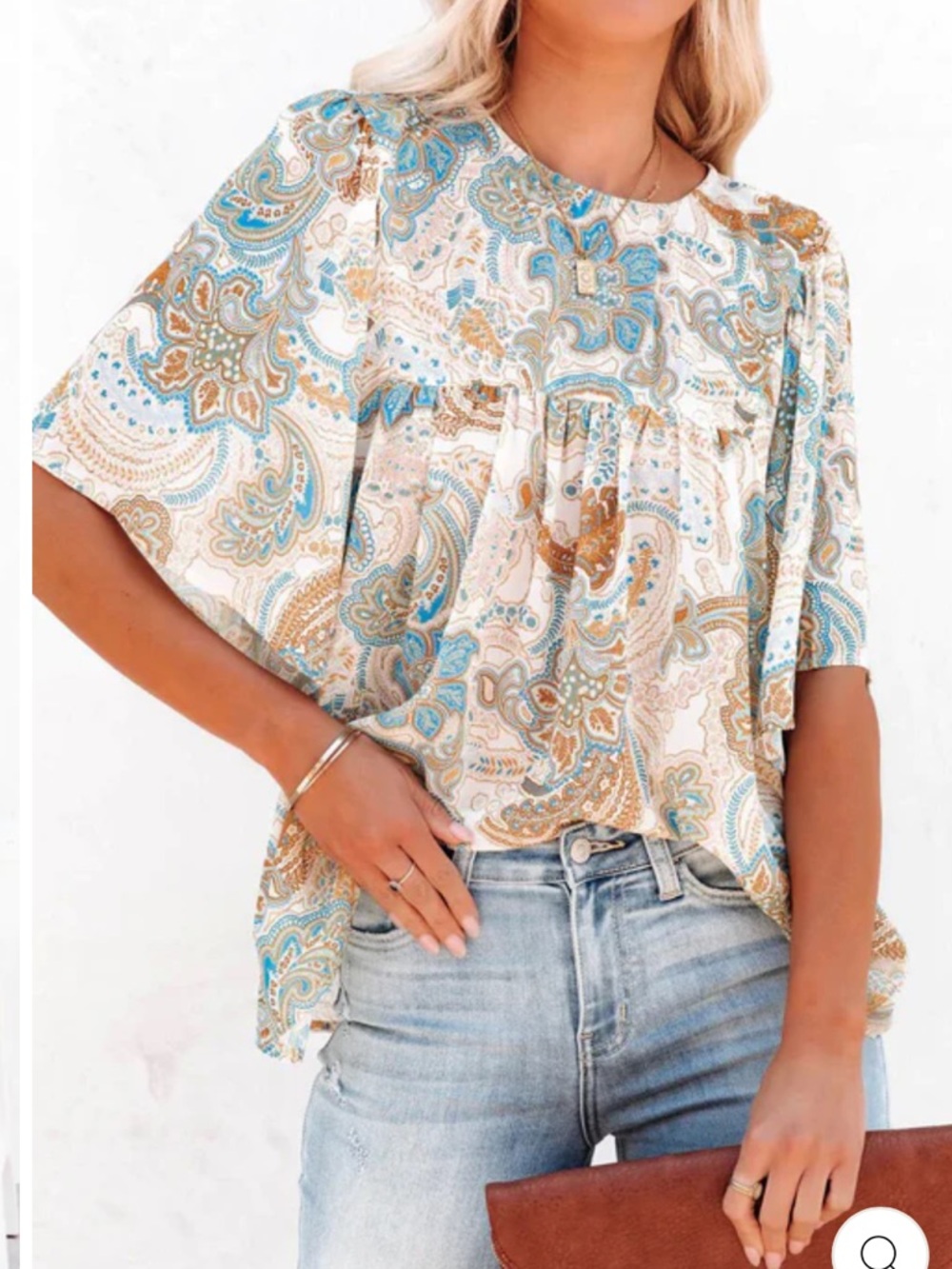 Vici Paisley Short Flutter Sleeve Top in Cream, Blue & Tan